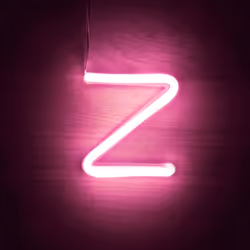 Le Lettere LED Neon Rosa riproducono perfettamente l'effetto visivo delle antiche insegne al neon. Il design modulare consent ...
