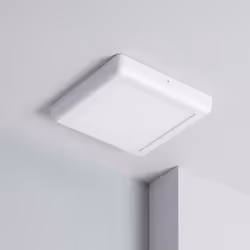 La Plafoniera LED 18W Quadrata Metallo 225x225 mm Design Bianco ha un design moderno e funzionale in grado di adattarsi allo  ...