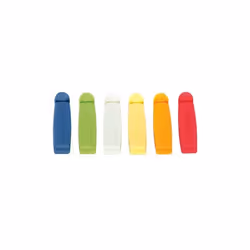 Clip per sacchetti in resistente plastica colorata, perfetta per chiudere le confezioni di biscotti, pasta o riso.