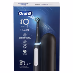 Oral-B Spazzolino Elettrico Ricaricabile iO 3 Nero, 1 Testina Di Ricambio, 1 Custodia Da Viaggio. 1 Spazzolino
