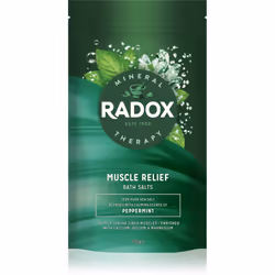 Ti piacciono i lunghi bagni in una vasca piena di acqua calda? Il sale da bagno Radox Muscle Relax intensificherà questo tuo ...