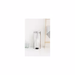Brabantia -114762 - Poubelle à Pédale NewIcon avec Seau Intérieur en Métal 30 L - Inox Brillant