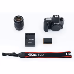 Canon EOS 80D + EF-S 18-55mm f/3.5-5.6 IS STM Kit fotocamere SLR 24,2 MP CMOS 6000 x 4000 Pixel Nero - Vista aggiuntiva 4