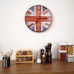Il nostro orologio da parete, dallo stile retrò, sarà una fantastica aggiunta per la cucina o il soggiorno! L'orologio ha un  ...