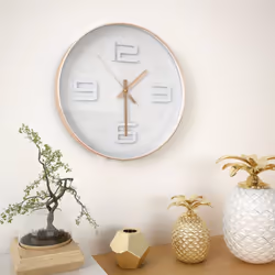 Il nostro orologio da parete costituisce una fantastica aggiunta al vostro arredamento! L'orologio ha un robusto telaio in PP ...