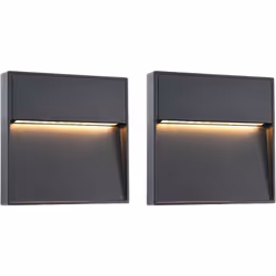 Questo set di eleganti lampade da parete per esterno a LED è contraddistinto da un design moderno. Realizzate in alluminio pr ...