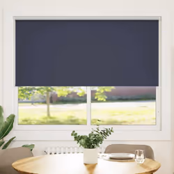 Le tende a rullo oscuranti sono la soluzione perfetta per ridurre al 100% la luce. Questo li rende la scelta ideale per blocc ...