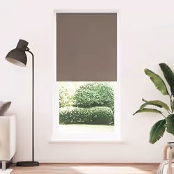 Le tende a rullo oscuranti sono la soluzione perfetta per ridurre al 100% la luce. Questo li rende la scelta ideale per blocc ...