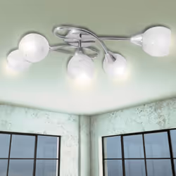 Questa lampada da soffitto unica, con 5 paralumi sferici in vetro, sarà perfetta per per abbellire il soggiorno o la vostra c ...