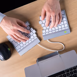 R-Go Tools R-Go Split Break v2 tastiera Universale USB + RF Wireless + Bluetooth QWERTY Italiano Bianco - Vista aggiuntiva 2