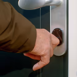 Shelly LOQED Touch Smart Lock Serratura intelligente - Vista aggiuntiva 3
