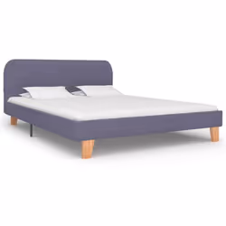 Questo giroletto dallo stile classico diventerà il punto focale della vostra camera da letto. Caratterizzato da un design sob ...