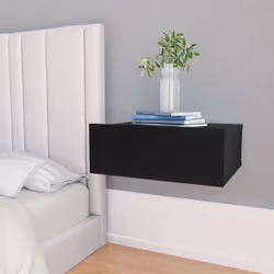 Caratterizzato da un design elegante e classico, questo comodino sarà un'aggiunta pratica e decorativa al vostro arredamento. ...