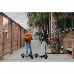 Ninebot by Segway KickScooter F2 Plus D Nero 20 km/h - Vista aggiuntiva 4