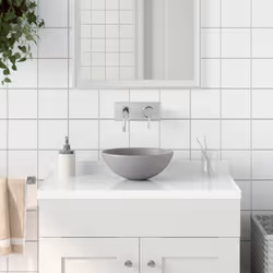 Il nostro lavabo da bagno rotondo con montaggio sopra aggiunge un tocco contemporaneo a qualsiasi arredamento del bagno. È ad ...