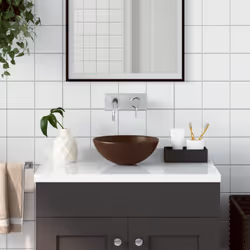 Il nostro lavabo da bagno rotondo con montaggio sopra aggiunge un tocco contemporaneo a qualsiasi arredamento del bagno. È ad ...
