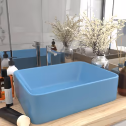Il nostro lavabo rettangolare, realizzato in ceramica, sarà un'aggiunta perfettamente elegante e senza tempo a qualsiasi bagn ...
