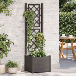 Esponete al meglio i vostri fiori o le vostre piante preferite grazie a questa fioriera da giardino con traliccio! Realizzata ...