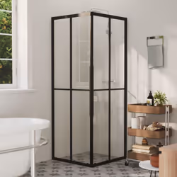 Questa cabina doccia coniuga stile e funzionalità e si adatterà perfettamente al vostro arredo bagno. Il profilo in alluminio ...
