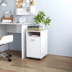 Questa classica credenza è dotata di ruote girevoli per una facile mobilità e offre ampio spazio per riporre bevande, riviste ...