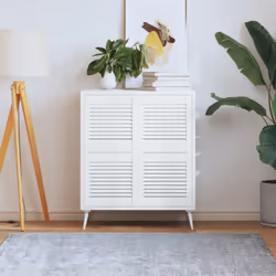 Queste ante in legno con design a lamelle sono la scelta perfetta se desiderate un elemento d'accento o per migliorare il flu ...