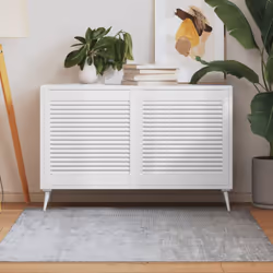 Queste ante in legno con design a lamelle sono la scelta perfetta se desiderate un elemento d'accento o per migliorare il flu ...