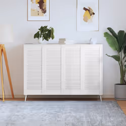 Queste ante in legno con design a lamelle sono la scelta perfetta se desiderate un elemento d'accento o per migliorare il flu ...