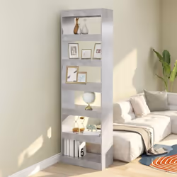 Caratterizzata da un design elegante e classico, questa libreria in legno sarà un'aggiunta pratica e decorativa al vostro arr ...