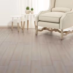Questo set di listoni autoadesivi per pavimenti, consistente in 18 assi, somiglia a un vero parquet grazie ai motivi e le tex ...