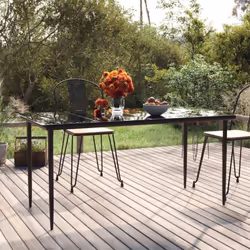 Rinnovate la vostra zona da pranzo con questo tavolo da pranzo da giardino! Aggiunge un fascino elegante e contemporaneo al v ...