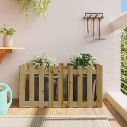 Questa fioriera rialzata da giardino in legno è la scelta ideale per coltivare una varietà di fiori o di piante. Legno impreg ...
