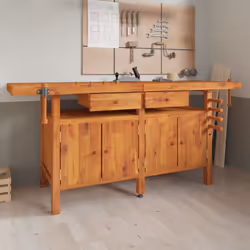 Grazie alla sua struttura robusta e resistente, questo banco da lavoro in legno è perfetto per qualsiasi lavoro in garage, of ...