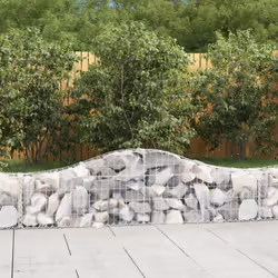 Questi cesti di gabbioni sono stati progettati appositamente come barriere da giardino decorative e fonoassorbenti. Materiale ...