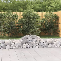 Questo pratico cesto di gabbioni è stato progettato appositamente come barriera da giardino decorativa e fonoassorbente. Mate ...