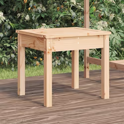 Questa classica panca da giardino in legno è perfetta per essere utilizzata all'esterno ed è pensata per diventare il punto f ...
