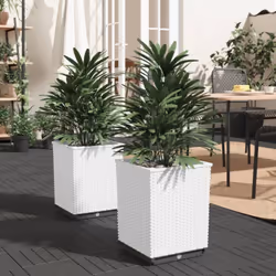 Queste fioriere sono ideali per gli appassionati del fai da te che desiderano decorare il proprio giardino, balcone o patio.  ...