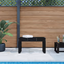 Questa panca da giardino in legno è perfetta per essere utilizzata all'esterno ed è pensata per diventare il punto focale del ...