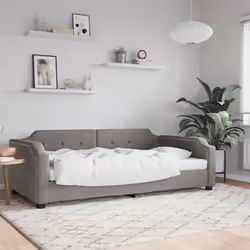 Questo letto da giorno 2 in 1, che funge sia da divano che da letto, è un'aggiunta pratica e accattivante al vostro salotto o ...