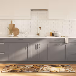 Grazie ai colori vivaci e ai bellissimi motivi, questo tappeto da cucina aggiunge un tocco di raffinatezza e modernità alla v ...