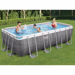 Divertitevi un mondo con la famiglia e gli amici con questo set da piscina Power Steel della Bestway. La forma rettangolare o ...