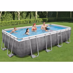 Divertitevi un mondo con la famiglia e gli amici con questo set da piscina Power Steel della Bestway. La forma rettangolare o ...