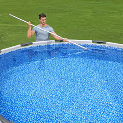 L'aspiratore portatile senza fili Flowclear AquaSurge della Bestway è uno strumento indispensabile per mantenere pulita la vo ...