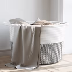 Questo cestino per la biancheria colpisce per il suo design moderno e oltre ad essere pratico è anche accattivante in qualsia ...