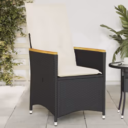 Rilassatevi e godetevi l'aria aperta con questa comoda sedia da giardino! Materiale resistente: Il rattan PE, noto anche come ...