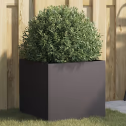 Questa fioriera è ideale per gli appassionati del fai da te che desiderano decorare il proprio giardino, balcone o patio. Mat ...