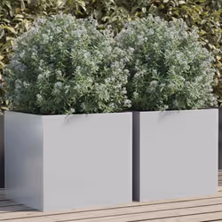 Queste fioriere sono ideali per gli appassionati del fai da te che desiderano decorare il proprio giardino, balcone o patio. ...