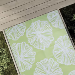 Questo tappeto per esterni alla moda è un'ottima aggiunta decorativa al vostro spazio abitativo esterno! Posizionatelo nella  ...