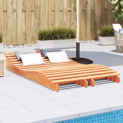 Questi lettini prendisole in legno sono ideali per prendere il sole e rilassarvi vicino alla piscina, sul patio o in giardino ...