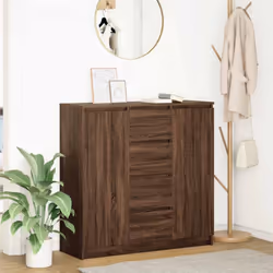 La credenza offre un ampio spazio di archiviazione, aiutando a mantenere la stanza ordinata e organizzata e combinando pratic ...
