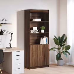 Questa credenza offre sia un aspetto decorativo che praticità, rendendola un'aggiunta perfetta alla tua casa. Materiale stabi ...